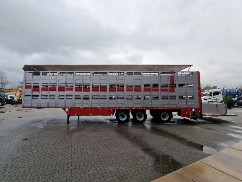 CUPPERS 3 deck livestock trailer - Water & Ventilation - Loadlift - Steering axle - 牲畜运输半拖车:图5 CUPPERS 3 deck livestock trailer - Water & Ventilation - Loadlift - Steering axle - 牲畜运输半拖车:图5