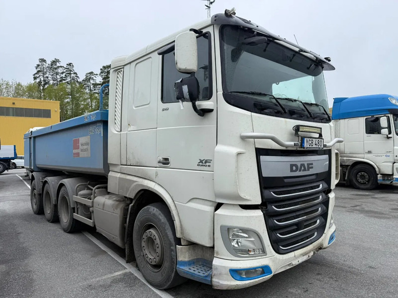 DAF XF 510 Ginaf 8x4*4 - Tipper - Euro 6 - Steering axle - Steel front suspension - 翻斗车:图1 DAF XF 510 Ginaf 8x4*4 - Tipper - Euro 6 - Steering axle - Steel front suspension - 翻斗车:图1