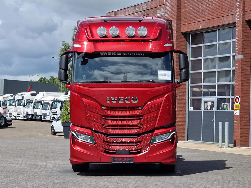 Iveco S-WAY 570 6x2 - Retarder - Full air - 3.20 WB - Navi - 牵引车:图2 Iveco S-WAY 570 6x2 - Retarder - Full air - 3.20 WB - Navi - 牵引车:图2