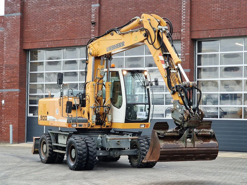 Liebherr A900C - 95 KW - Central Greasing - - 轮式挖掘机:图1 Liebherr A900C - 95 KW - Central Greasing - - 轮式挖掘机:图1