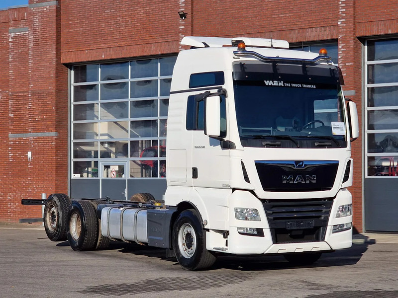 MAN TGX 26.500 6x2 XXL - Chassis - Full air - Night clima - AS Tronic - - 驾驶室底盘卡车:图1 MAN TGX 26.500 6x2 XXL - Chassis - Full air - Night clima - AS Tronic - - 驾驶室底盘卡车:图1