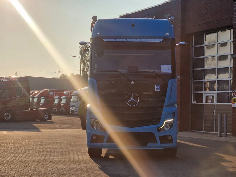 Mercedes-Benz Actros 2553 6x2 - BDF - Retarder - 4.90 WB - Loadlift - Full air - 集装箱运输车/ 可拆卸车身的卡车:图2 Mercedes-Benz Actros 2553 6x2 - BDF - Retarder - 4.90 WB - Loadlift - Full air - 集装箱运输车/ 可拆卸车身的卡车:图2
