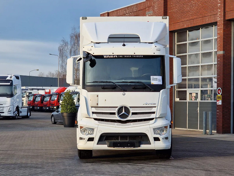 Mercedes-Benz Antos 1830 4x2 - Box with sidedoors - Zepro loadlift - Full air - 5.50 WB - Camera system - 厢式卡车:图2 Mercedes-Benz Antos 1830 4x2 - Box with sidedoors - Zepro loadlift - Full air - 5.50 WB - Camera system - 厢式卡车:图2