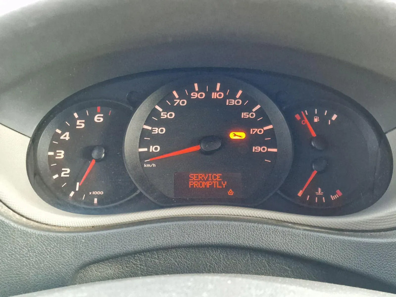 自动转运卡车 Renault Master 2.3 DCi - Cartransport - Winch - 3.500 kg - Tow bar - Airco:图13 自动转运卡车 Renault Master 2.3 DCi - Cartransport - Winch - 3.500 kg - Tow bar - Airco:图13