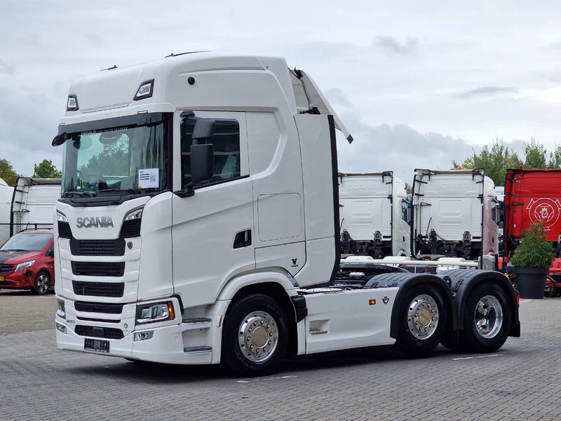 Scania 660S V8 NGS Highline 6x2/4 - New - Full spec - Retarder - Night clima - Leather - Led - Alcoa - 牵引车:图3 Scania 660S V8 NGS Highline 6x2/4 - New - Full spec - Retarder - Night clima - Leather - Led - Alcoa - 牵引车:图3