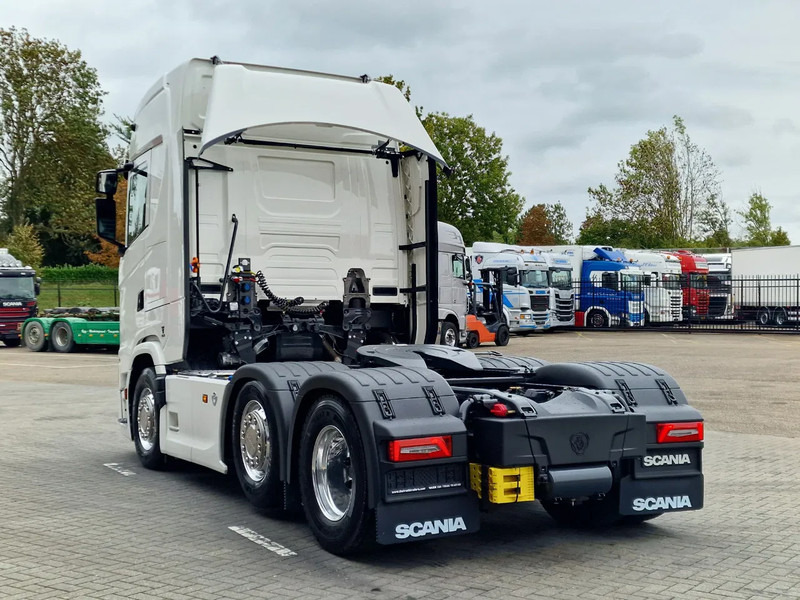 Scania 660S V8 NGS Highline 6x2/4 - New - Full spec - Retarder - Night clima - Leather - Led - Alcoa - 牵引车:图5 Scania 660S V8 NGS Highline 6x2/4 - New - Full spec - Retarder - Night clima - Leather - Led - Alcoa - 牵引车:图5