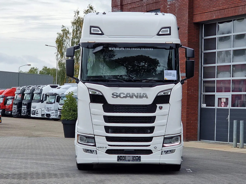 Scania 660S V8 NGS Highline 6x2/4 - New - Full spec - Retarder - Night clima - Leather - Led - Alcoa - 牵引车:图2 Scania 660S V8 NGS Highline 6x2/4 - New - Full spec - Retarder - Night clima - Leather - Led - Alcoa - 牵引车:图2
