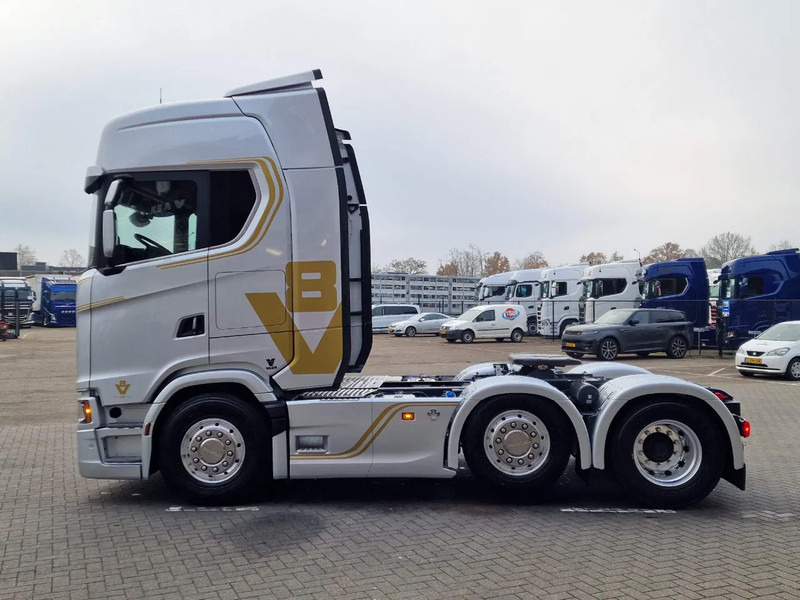 Scania 660S V8 NGS Highline 6x2/4 - New - Full spec - Retarder - Night clima - Led - Leather - Navi - 牵引车:图4 Scania 660S V8 NGS Highline 6x2/4 - New - Full spec - Retarder - Night clima - Led - Leather - Navi - 牵引车:图4