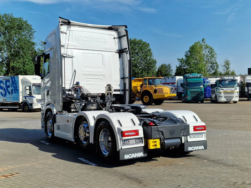 Scania 660S V8 NGS Highline 6x2/4 - New - Old dashboard - Full spec - Retarder - Night clima - Led - Leather - Navi - 牵引车:图5 Scania 660S V8 NGS Highline 6x2/4 - New - Old dashboard - Full spec - Retarder - Night clima - Led - Leather - Navi - 牵引车:图5