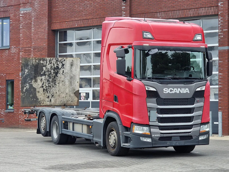 Scania S500 NGS Highline 6x2 - BDF - Full air - Loadlift - Navi - Retarder - 集装箱运输车/ 可拆卸车身的卡车:图1 Scania S500 NGS Highline 6x2 - BDF - Full air - Loadlift - Navi - Retarder - 集装箱运输车/ 可拆卸车身的卡车:图1