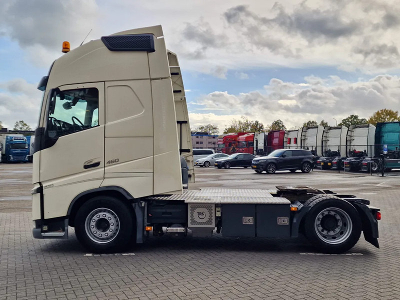 Volvo FH 13.460 Globetrotter XL - PTO/Hydraulic - I parkcool - Full air - TV - Fridge - 牵引车:图4 Volvo FH 13.460 Globetrotter XL - PTO/Hydraulic - I parkcool - Full air - TV - Fridge - 牵引车:图4
