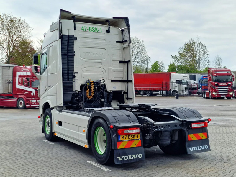 Volvo FH 13.540 Globetrotter 4x2 - Custom exterior - I parkcool - Navi - APK/TUV: 27-02-2026 - 牵引车:图5 Volvo FH 13.540 Globetrotter 4x2 - Custom exterior - I parkcool - Navi - APK/TUV: 27-02-2026 - 牵引车:图5