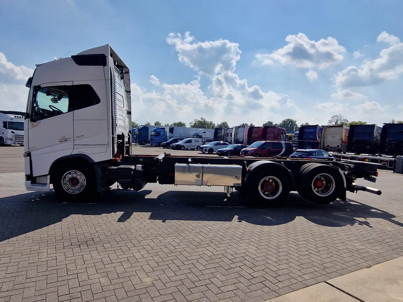 Volvo FH 16.750 Globetrotter 6x2 BDF - Retarder - HUB reduction - Euro 5 - 4.90 WB - 集装箱运输车/ 可拆卸车身的卡车:图4 Volvo FH 16.750 Globetrotter 6x2 BDF - Retarder - HUB reduction - Euro 5 - 4.90 WB - 集装箱运输车/ 可拆卸车身的卡车:图4