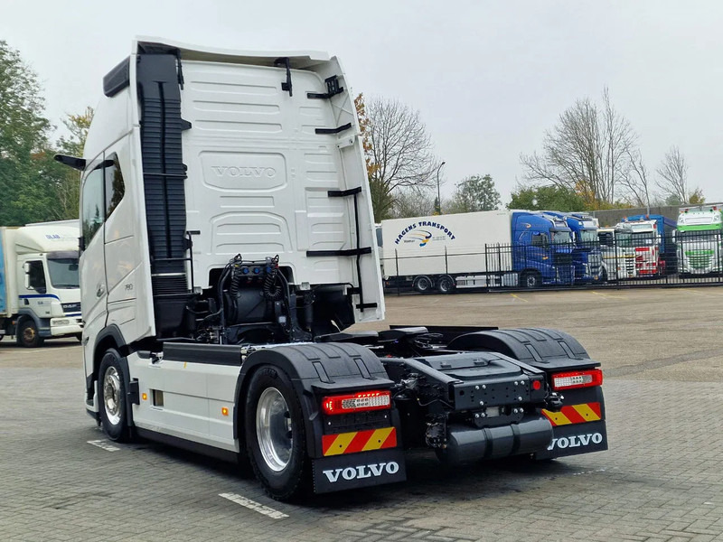 Volvo FH 16 780 Aero Globetrotter XL 4x2 - NEW - Full spec - Retarder - Full air - 2x tank - 牵引车:图5 Volvo FH 16 780 Aero Globetrotter XL 4x2 - NEW - Full spec - Retarder - Full air - 2x tank - 牵引车:图5