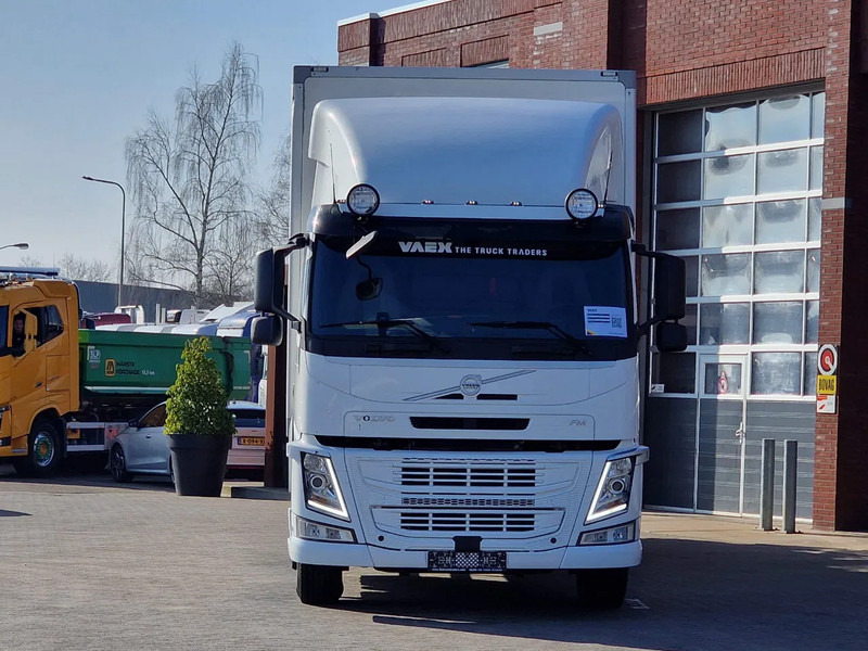 Volvo FM 330 4x2 - Carrier MT 18 Frigo - Loadlift - Full air - Sleepercab - 冷藏车:图2 Volvo FM 330 4x2 - Carrier MT 18 Frigo - Loadlift - Full air - Sleepercab - 冷藏车:图2