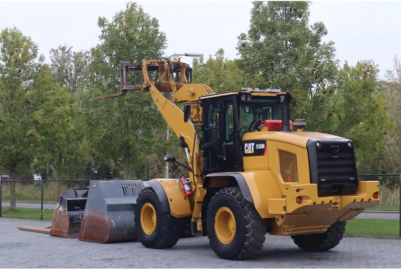 Caterpillar 938 M | 2X BUCKET | JIB | FORKS | BSS | GOOD CONDITION - 轮式装载机:图3 Caterpillar 938 M | 2X BUCKET | JIB | FORKS | BSS | GOOD CONDITION - 轮式装载机:图3