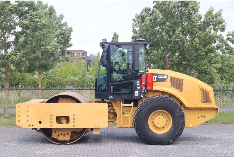 Caterpillar CS78B | TRIMBLE GPS | GOOD CONDITION - 碾压机:图1 Caterpillar CS78B | TRIMBLE GPS | GOOD CONDITION - 碾压机:图1