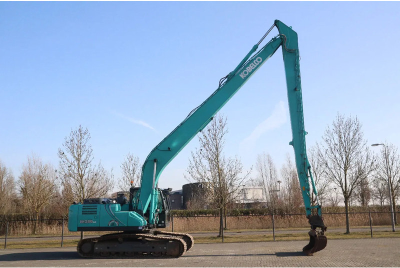 Kobelco SK260 NLC -10E | 18.5 METER LONG REACH | TILT BUCKET - 履带式挖掘机:图4 Kobelco SK260 NLC -10E | 18.5 METER LONG REACH | TILT BUCKET - 履带式挖掘机:图4