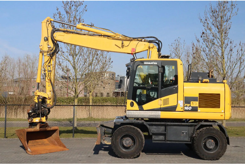 Komatsu PW160-11 | ENGCON TILTROTATOR | BUCKET | TRAILER HYDR. - 轮式挖掘机:图1 Komatsu PW160-11 | ENGCON TILTROTATOR | BUCKET | TRAILER HYDR. - 轮式挖掘机:图1