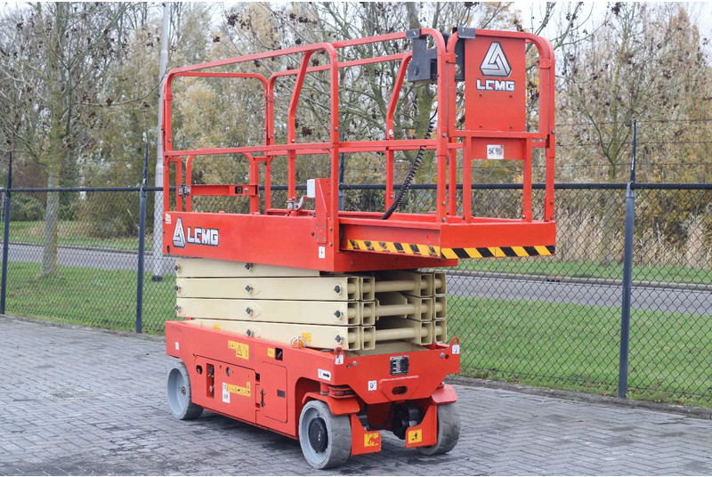 剪式升降机 LGMG AS0808E | 10 METER | 230 KG：图8