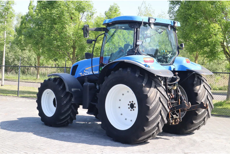 New Holland TS135A | 40 KM/H | 4X4 | SUPERSTEER - 拖拉机:图3 New Holland TS135A | 40 KM/H | 4X4 | SUPERSTEER - 拖拉机:图3