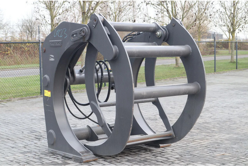 Volvo 80834 | 1.8 M2 | L60/L70/L90 | LOG GRAPPLE | HOLZGREIFER | WOOD CLAMP - 林业拖车:图3 Volvo 80834 | 1.8 M2 | L60/L70/L90 | LOG GRAPPLE | HOLZGREIFER | WOOD CLAMP - 林业拖车:图3