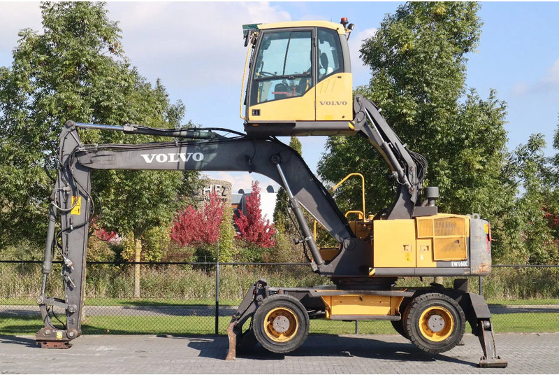 Volvo EW160C | EW 160 C | LIFT CAB | DOZERBLADE | QUICK COUPLER - 轮式挖掘机:图1 Volvo EW160C | EW 160 C | LIFT CAB | DOZERBLADE | QUICK COUPLER - 轮式挖掘机:图1