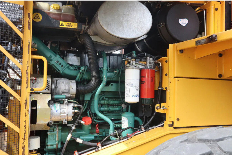 林业设备 Volvo L180 F HL | HIGH-LIFT | LOG STACKER | HOLZ GRAPPLE:图14 林业设备 Volvo L180 F HL | HIGH-LIFT | LOG STACKER | HOLZ GRAPPLE:图14