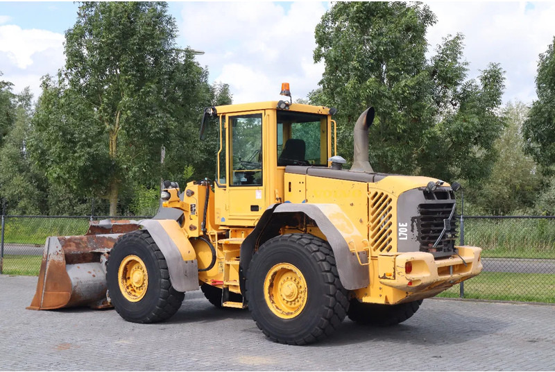 Volvo L70E | BUCKET | QUICK COUPLER | EXTRA FUNCT | AIRCO - 轮式装载机:图3 Volvo L70E | BUCKET | QUICK COUPLER | EXTRA FUNCT | AIRCO - 轮式装载机:图3