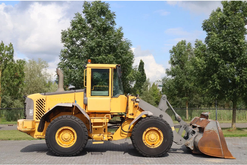 Volvo L70E | BUCKET | QUICK COUPLER | EXTRA FUNCT | AIRCO - 轮式装载机:图4 Volvo L70E | BUCKET | QUICK COUPLER | EXTRA FUNCT | AIRCO - 轮式装载机:图4