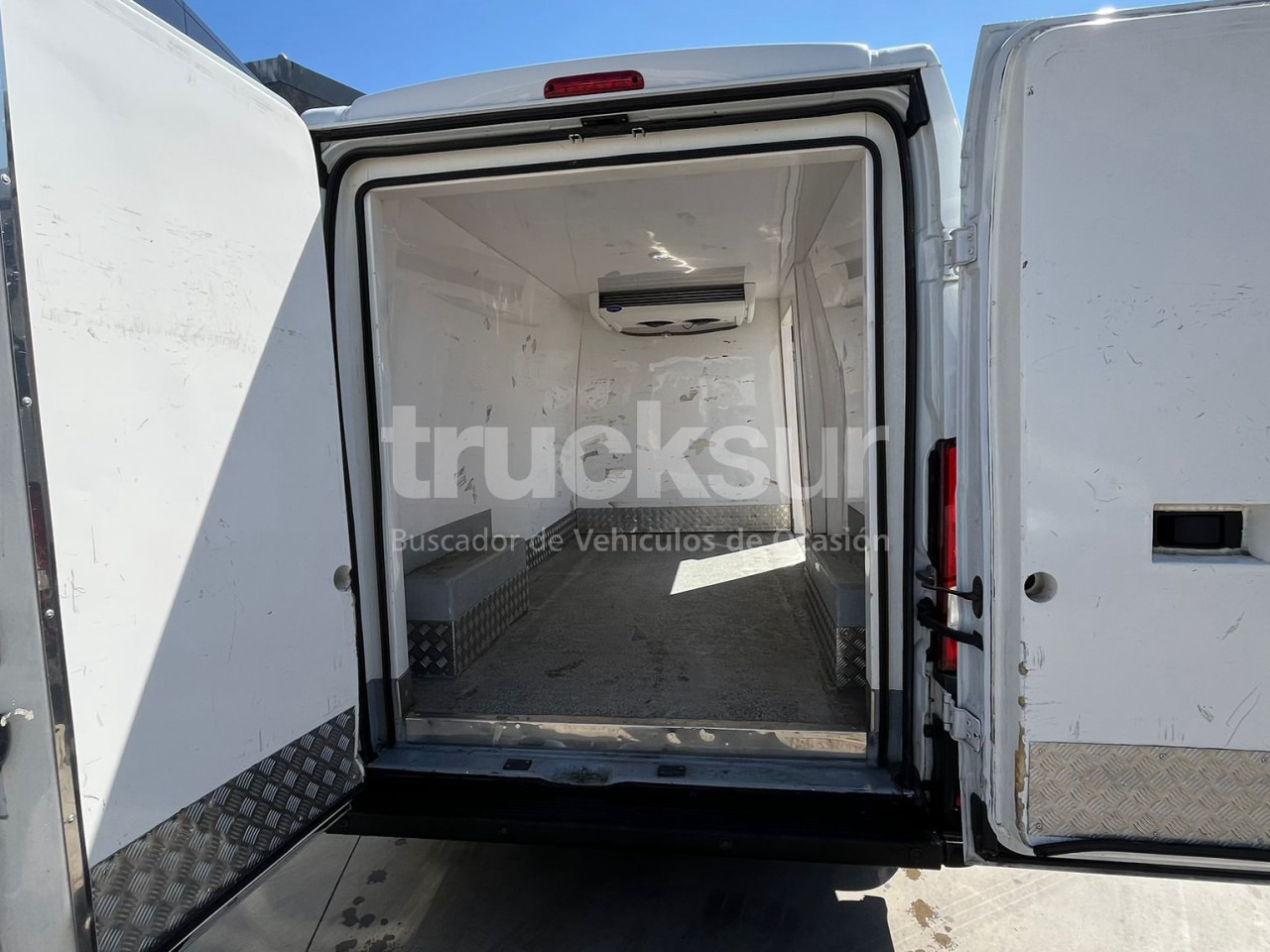 CITROEN 120.35 L3H2 FRC-X - 冷藏车:图4 CITROEN 120.35 L3H2 FRC-X - 冷藏车:图4