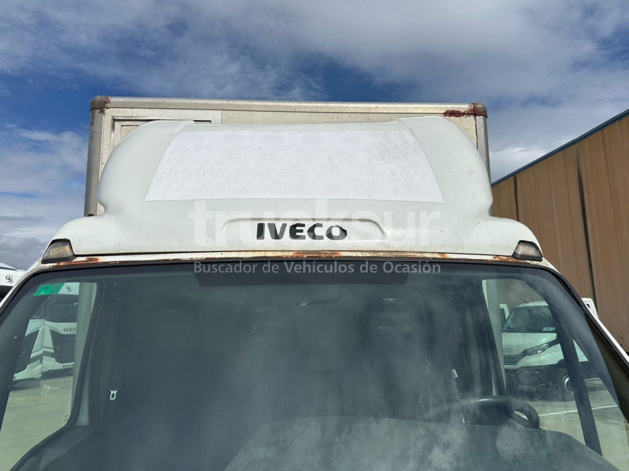 IVECO 35C14 - 厢式货车:图4 IVECO 35C14 - 厢式货车:图4