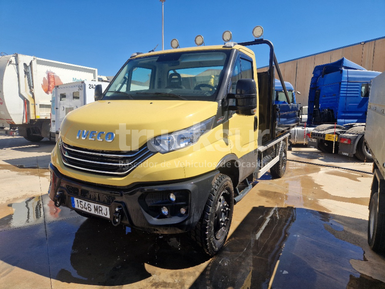 IVECO 55S18H - 吊钩升降车:图1 IVECO 55S18H - 吊钩升降车:图1