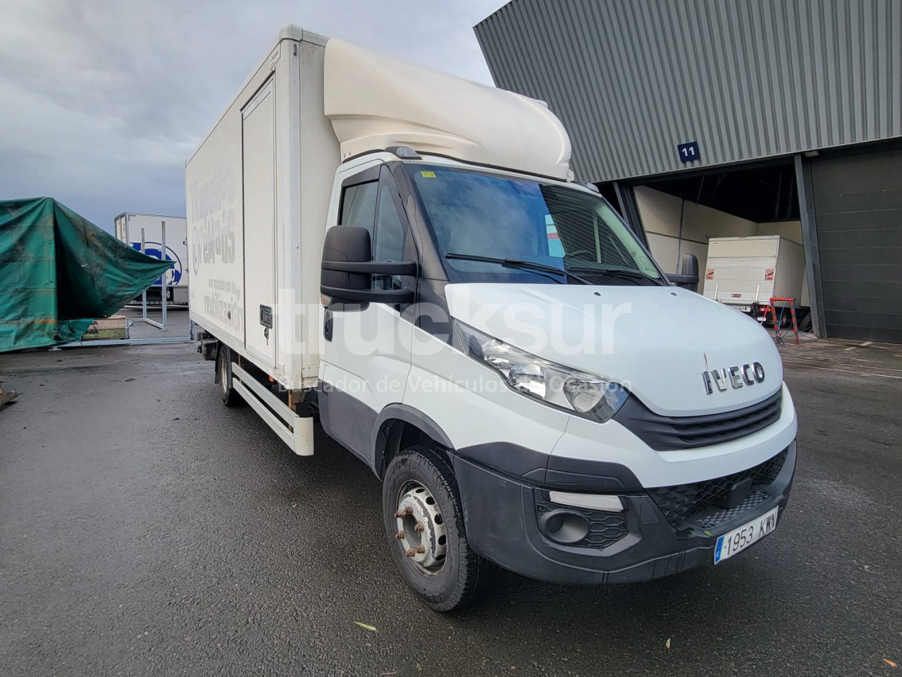 IVECO 72C18 P/E - 厢式卡车:图1 IVECO 72C18 P/E - 厢式卡车:图1