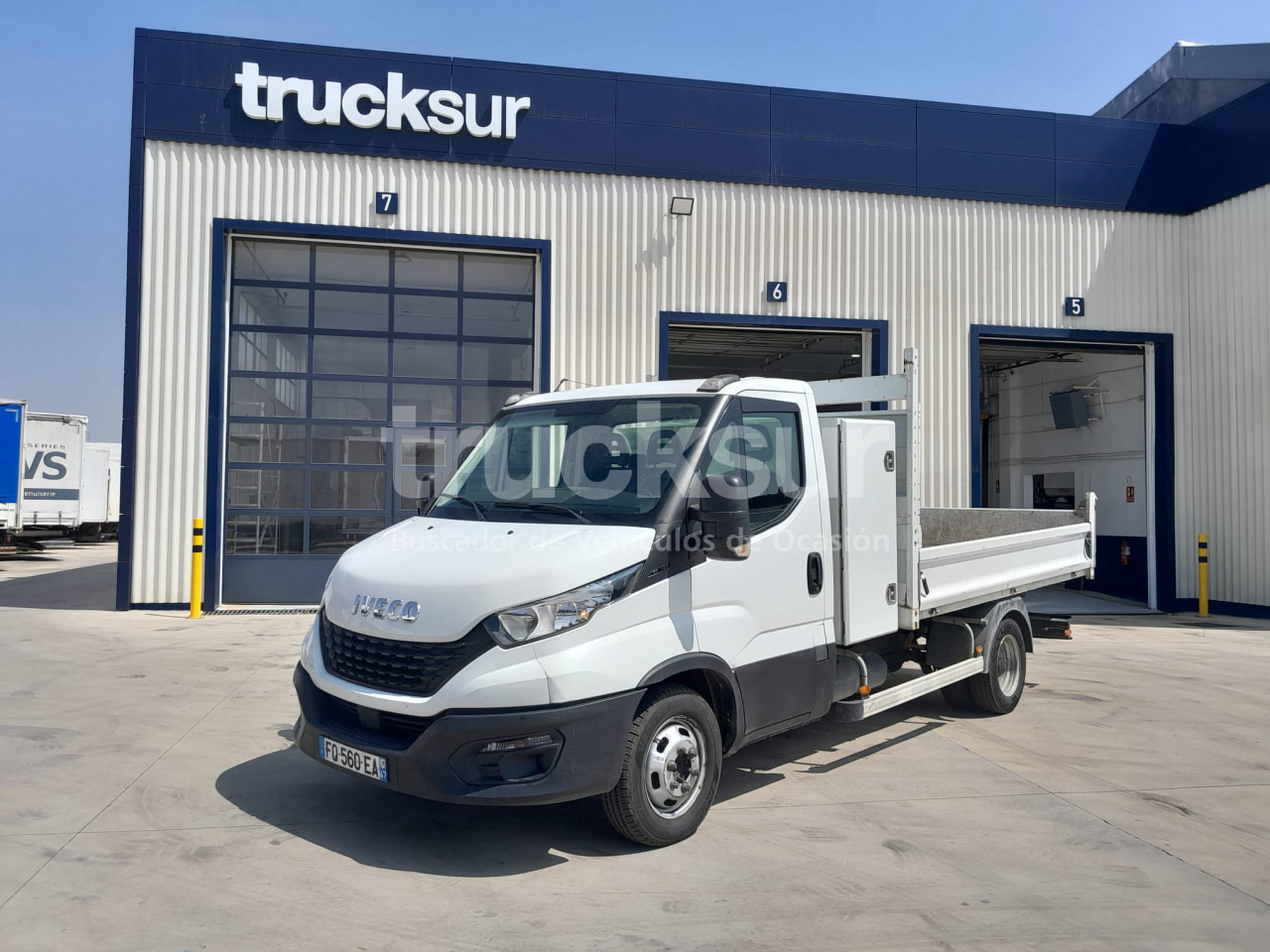 IVECO DAILY 35C14 - 翻斗拖车:图2 IVECO DAILY 35C14 - 翻斗拖车:图2