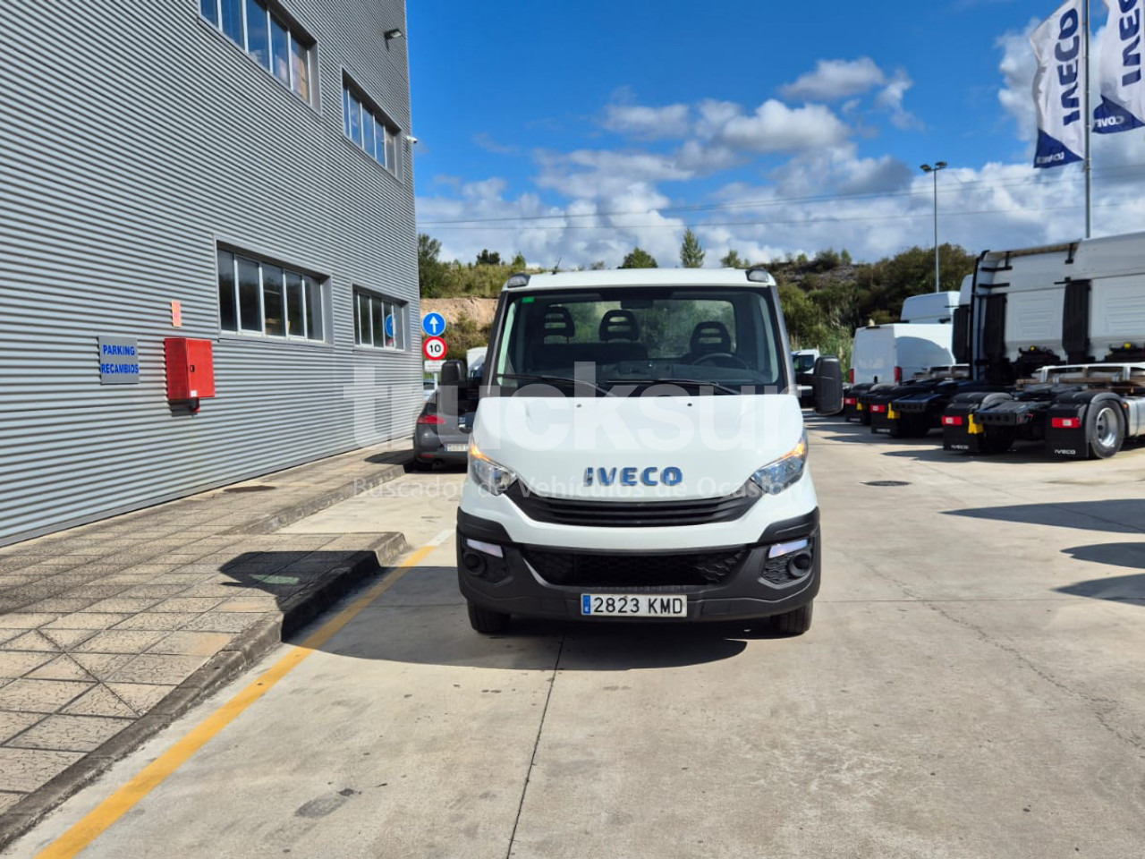 IVECO DAILY 35C15 - 驾驶室底盘卡车:图3 IVECO DAILY 35C15 - 驾驶室底盘卡车:图3