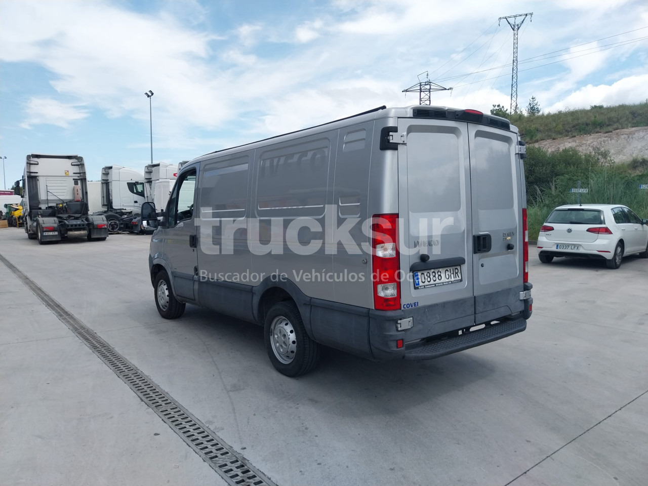 IVECO DAILY 35S12 7M3 - 厢式货车:图5 IVECO DAILY 35S12 7M3 - 厢式货车:图5