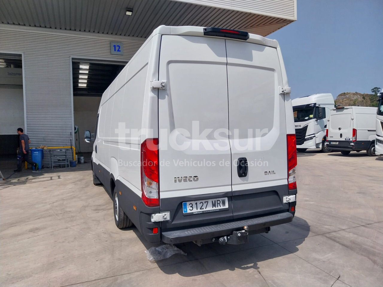 IVECO DAILY 35S16 16M3 - 厢式货车:图4 IVECO DAILY 35S16 16M3 - 厢式货车:图4