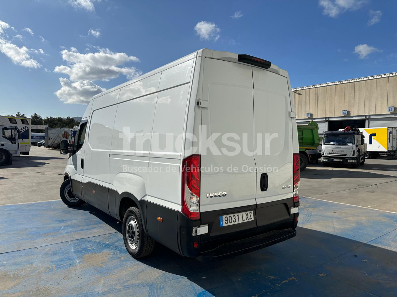IVECO DAILY 35S16 F 12M3 - 厢式货车:图5 IVECO DAILY 35S16 F 12M3 - 厢式货车:图5