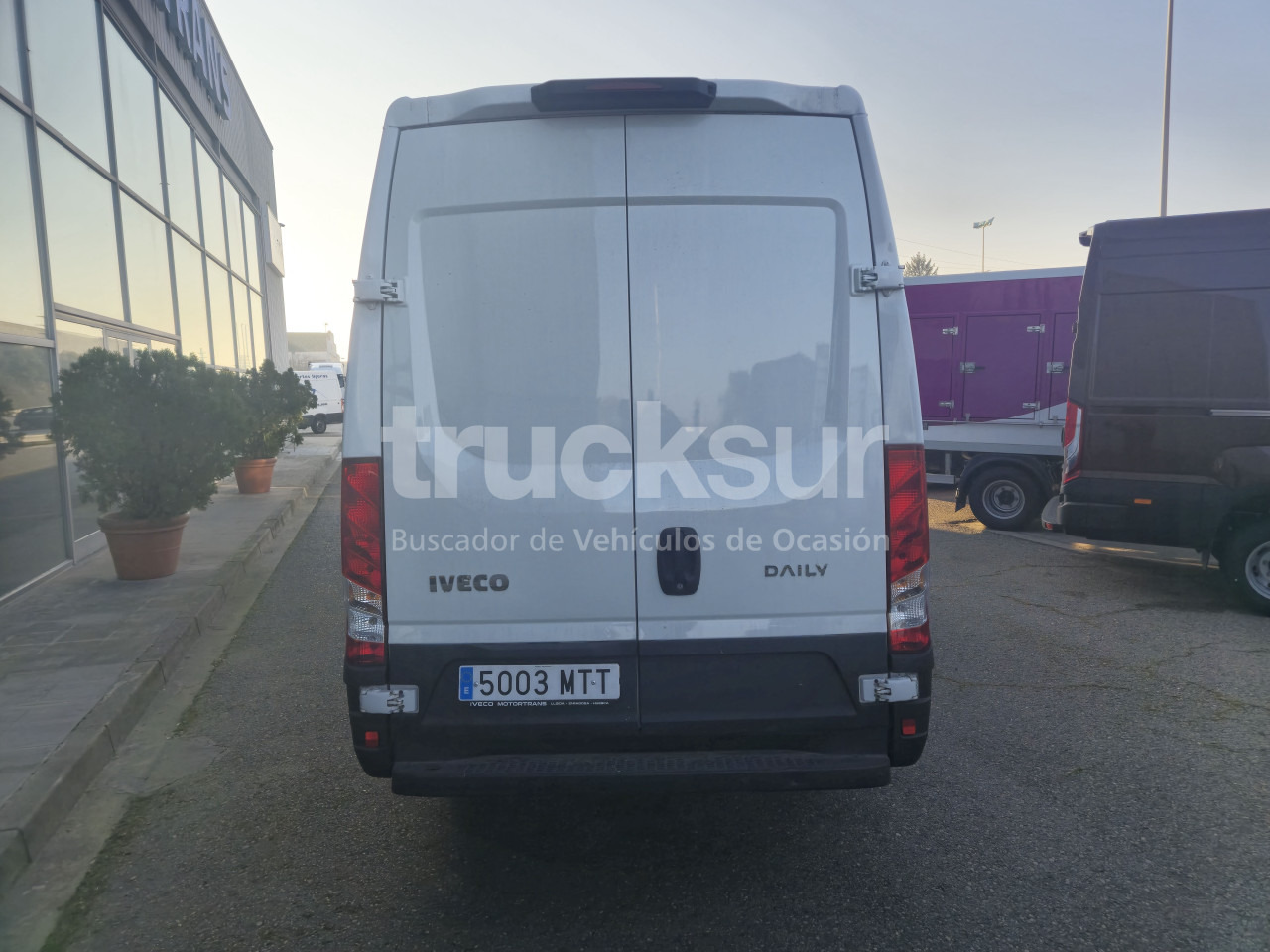 IVECO DAILY 35S16V 12M3 - 厢式货车:图5 IVECO DAILY 35S16V 12M3 - 厢式货车:图5