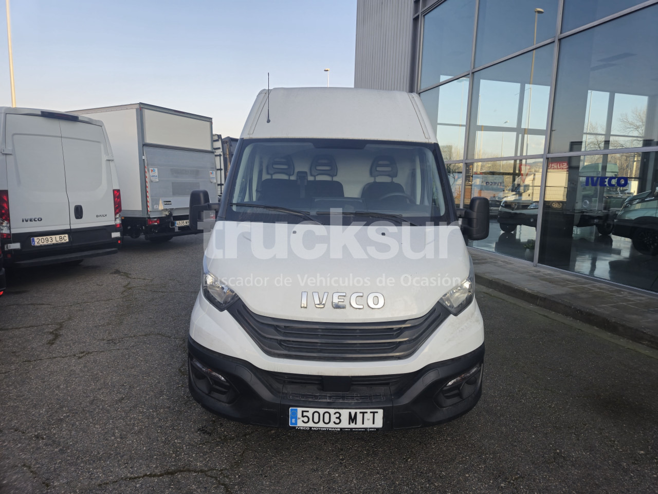 IVECO DAILY 35S16V 12M3 - 厢式货车:图2 IVECO DAILY 35S16V 12M3 - 厢式货车:图2