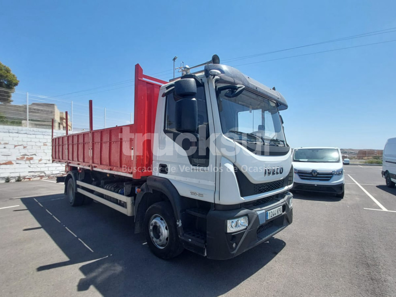 IVECO EUROCARGO 250.123 - 翻斗车:图2 IVECO EUROCARGO 250.123 - 翻斗车:图2