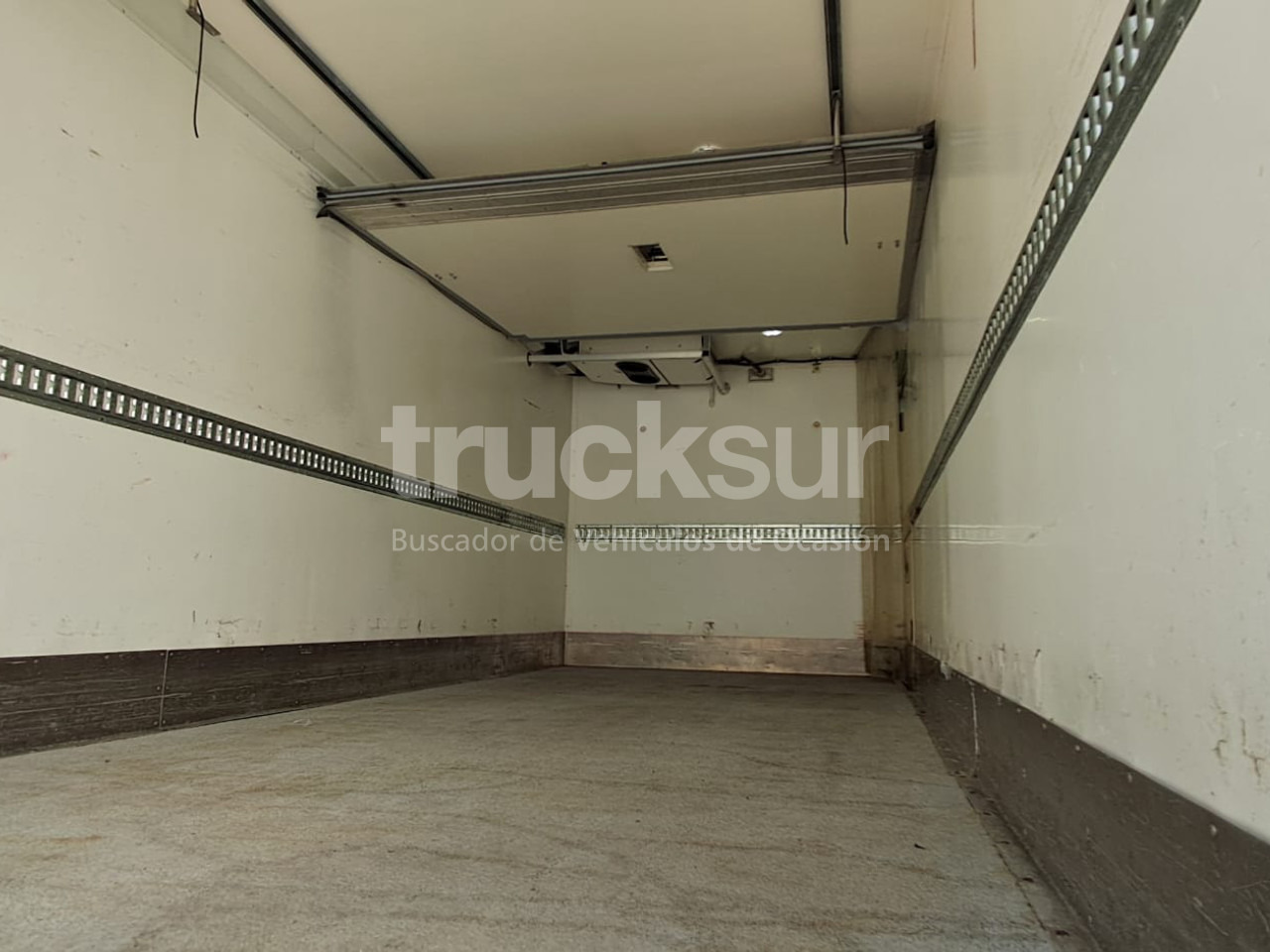 RENAULT D13.240 - 冷藏车:图5 RENAULT D13.240 - 冷藏车:图5