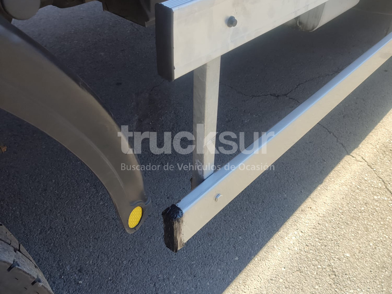RENAULT D320.26 ejes 6x2*4 - 冷藏车:图5 RENAULT D320.26 ejes 6x2*4 - 冷藏车:图5
