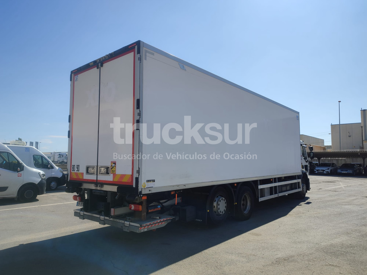 RENAULT D320.26 ejes 6x2*4 - 冷藏车:图4 RENAULT D320.26 ejes 6x2*4 - 冷藏车:图4