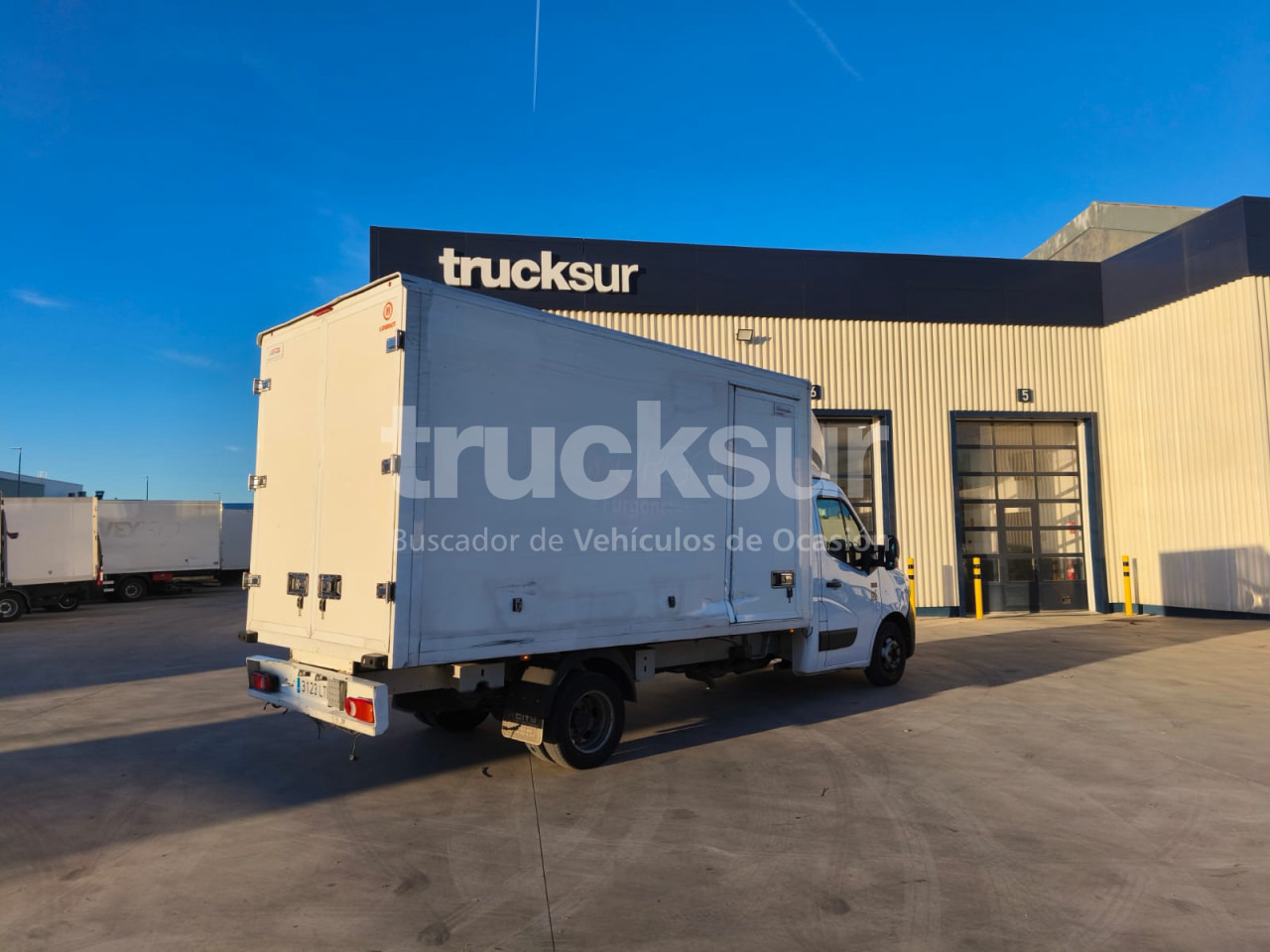 RENAULT MASTER 165.35 GV - 厢式货车:图4 RENAULT MASTER 165.35 GV - 厢式货车:图4