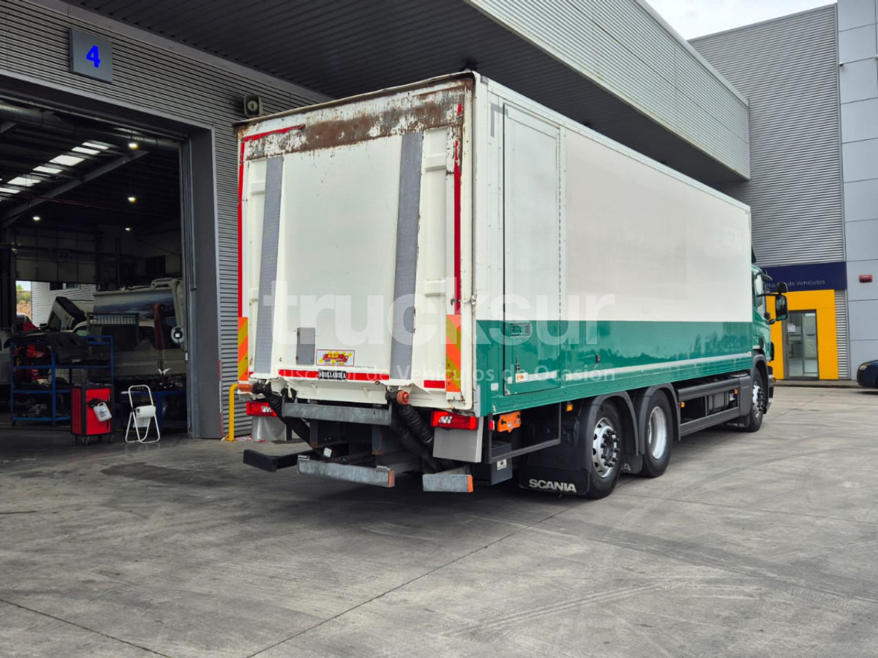 SCANIA P320.26 ejes 6x2*4 - 侧帘卡车:图4 SCANIA P320.26 ejes 6x2*4 - 侧帘卡车:图4
