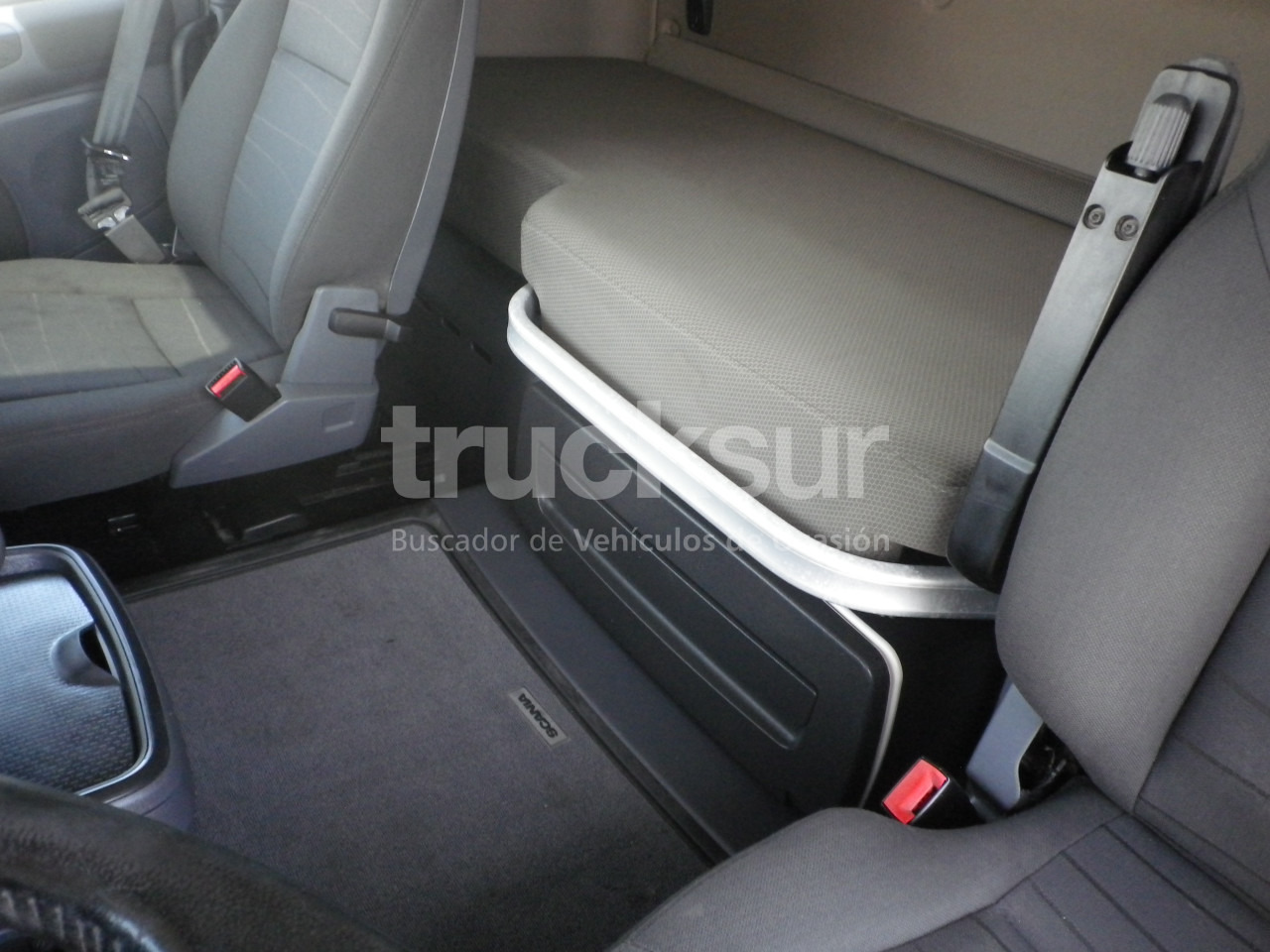 牵引车 SCANIA R490：图10