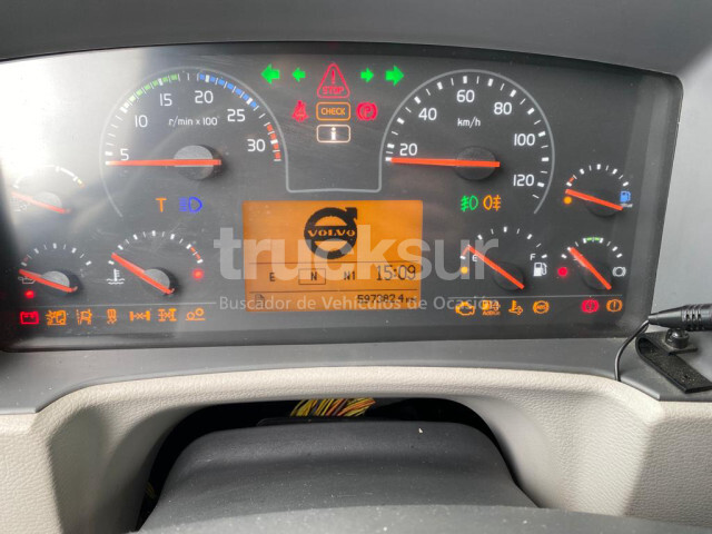 VOLVO FE 280.18 - 厢式卡车:图5 VOLVO FE 280.18 - 厢式卡车:图5