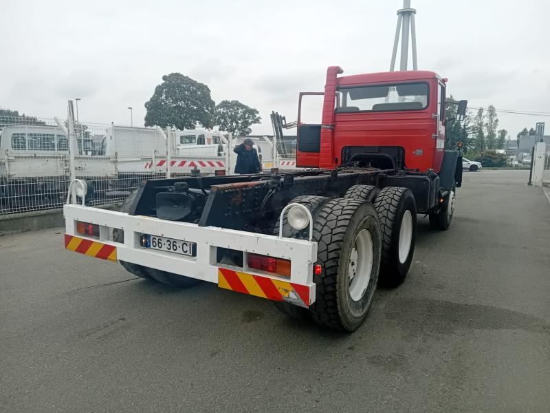 Iveco 260pc26 - 驾驶室底盘卡车:图2 Iveco 260pc26 - 驾驶室底盘卡车:图2